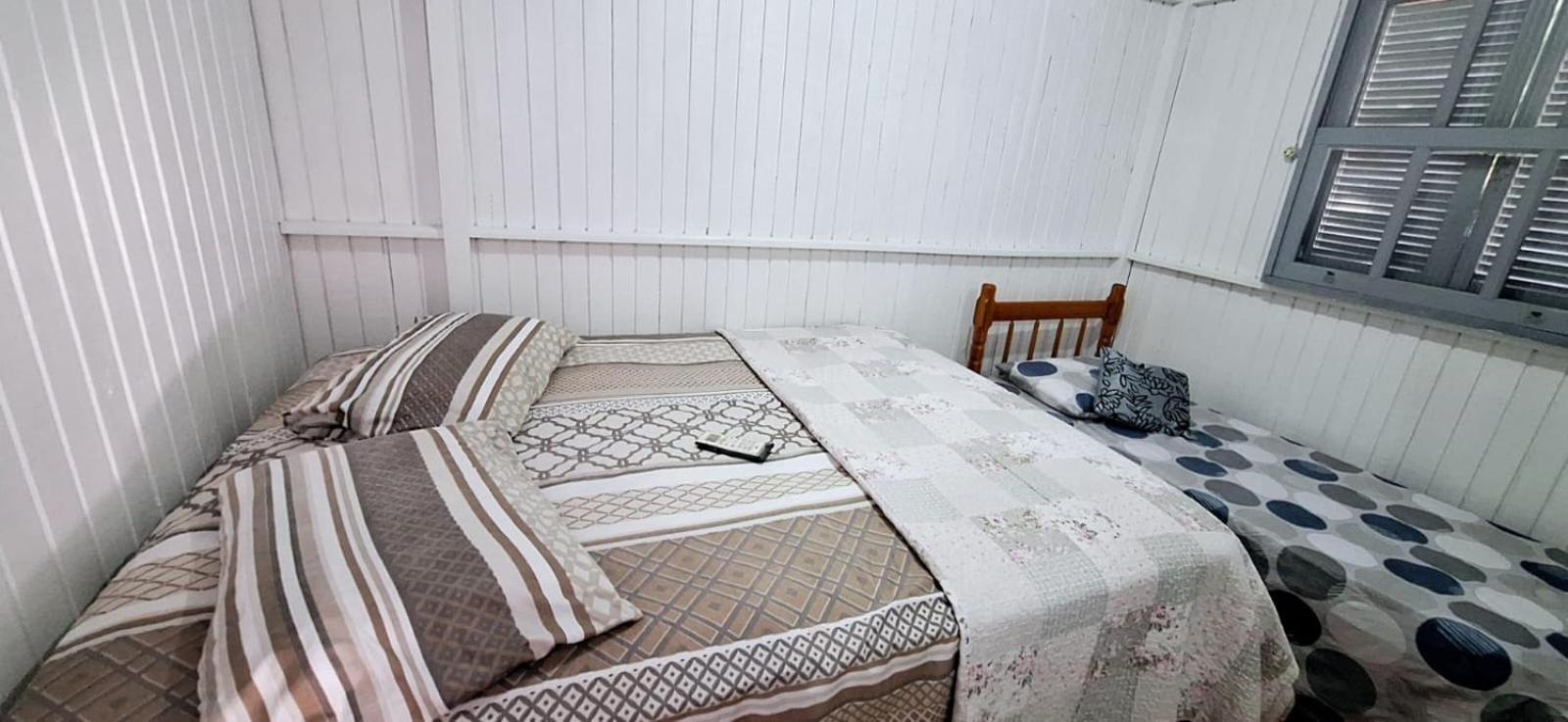 Вілла Casa De 2 Quartos Com 2 Ares-Condicionados Em Torres-Rs - Na Mais Bela Praia Gaucha - Cozinha - Banheiro - Tv Smart 32 E Wi-Fi - Estacionamento - Anfitria Superhost No Bnb Екстер'єр фото